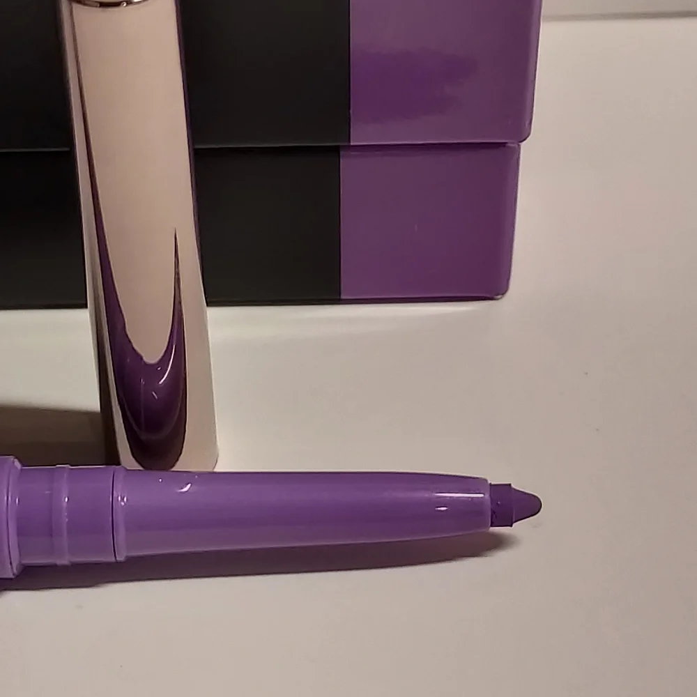 MAC Color Excess Gel Pencil Eye Liner *COMMITMENT ISSUES* / .01 oz / New in box